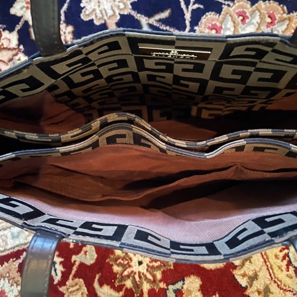 🍁SOLD🍁Authentic Vintage Givenchy Tote - Picture 5 of 13